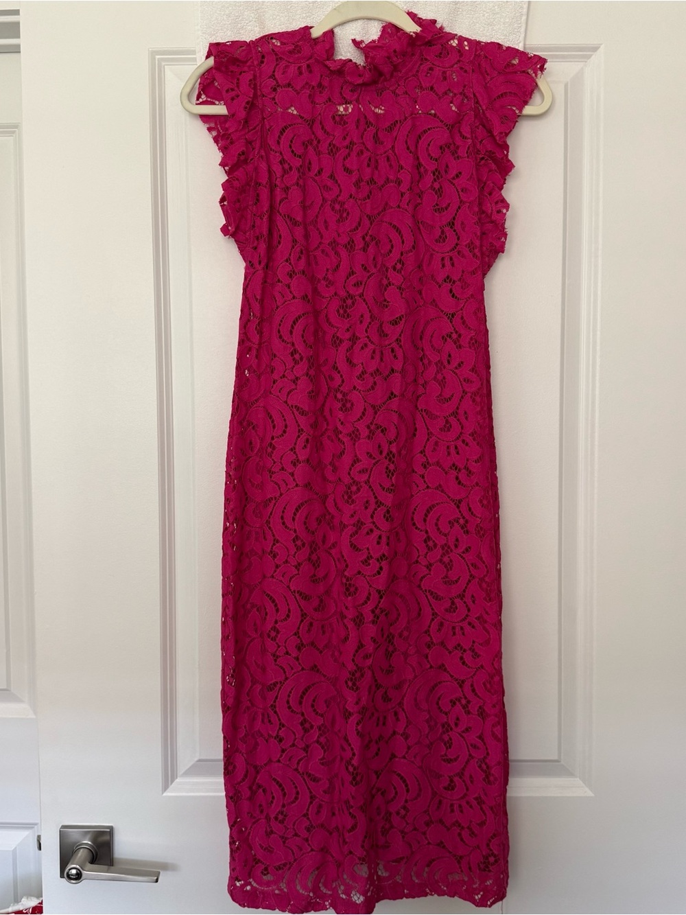 Alexia Admor Fuchsia Lace Midi Dress